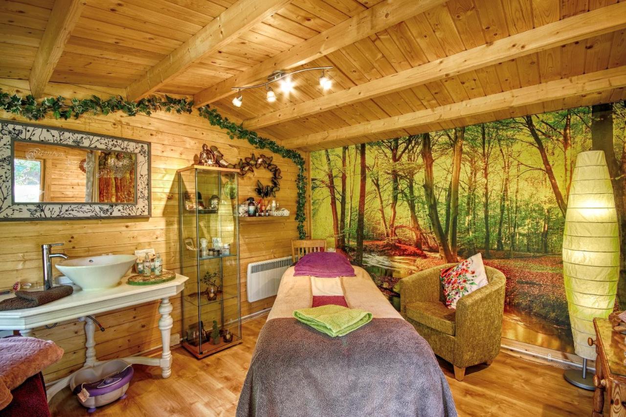Felbrigg Lodge Bed And Breakfast Aylmerton ภายนอก รูปภาพ