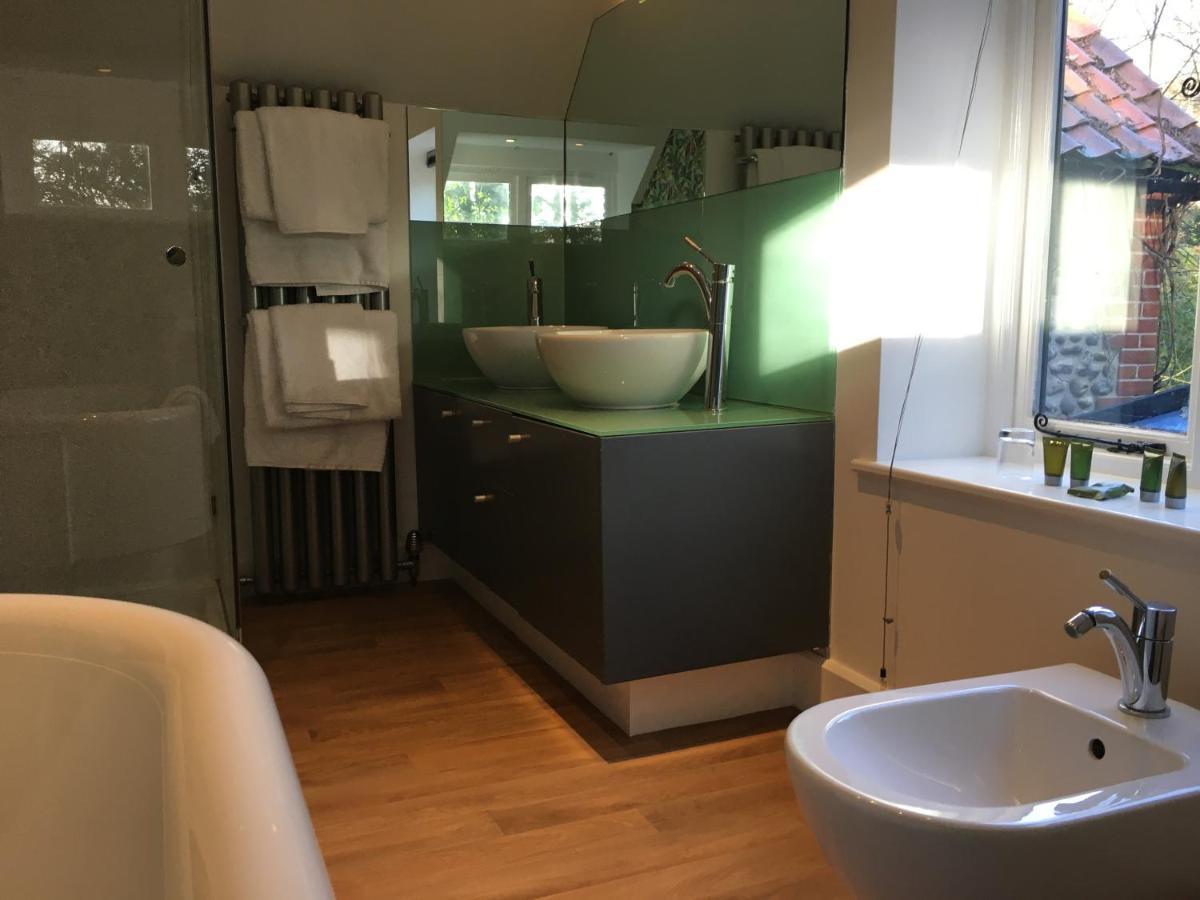 Felbrigg Lodge Bed And Breakfast Aylmerton ภายนอก รูปภาพ