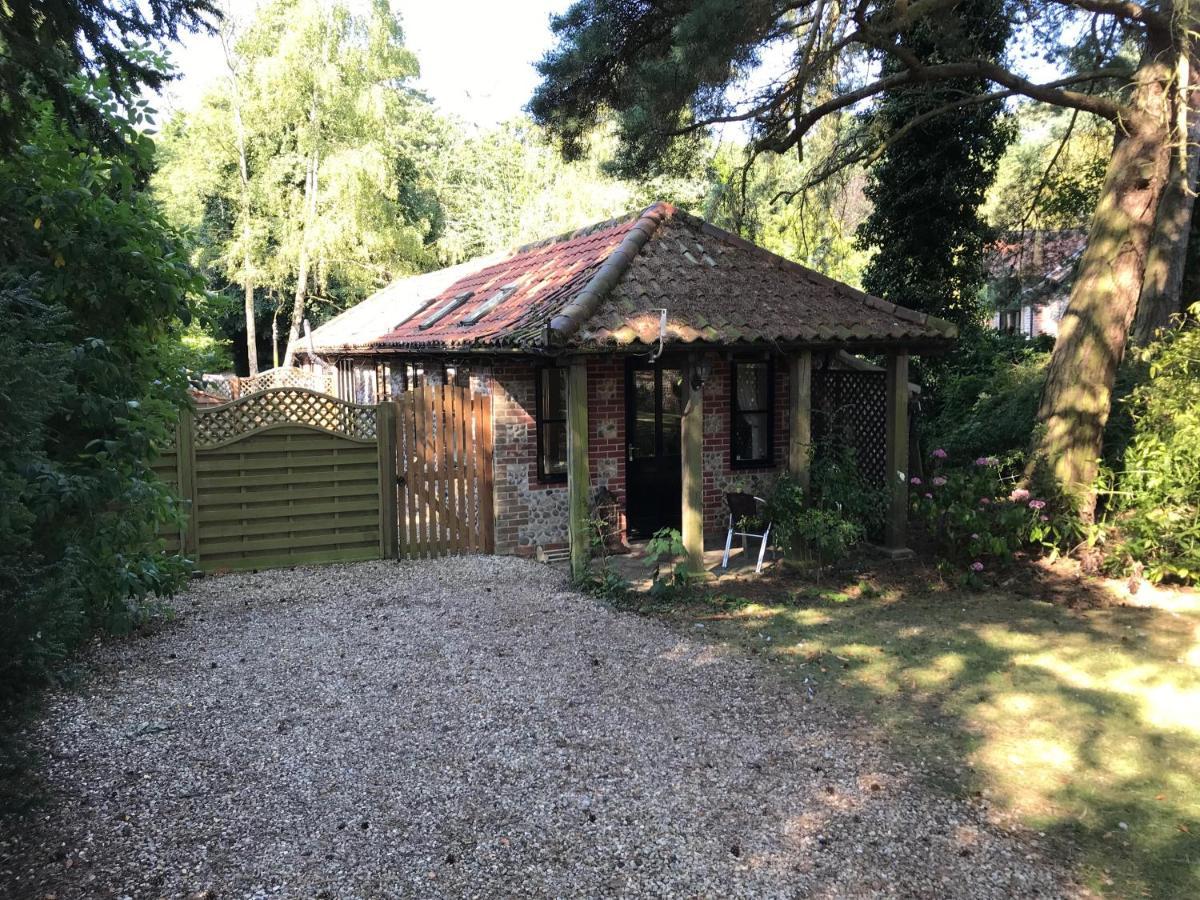 Felbrigg Lodge Bed And Breakfast Aylmerton ภายนอก รูปภาพ