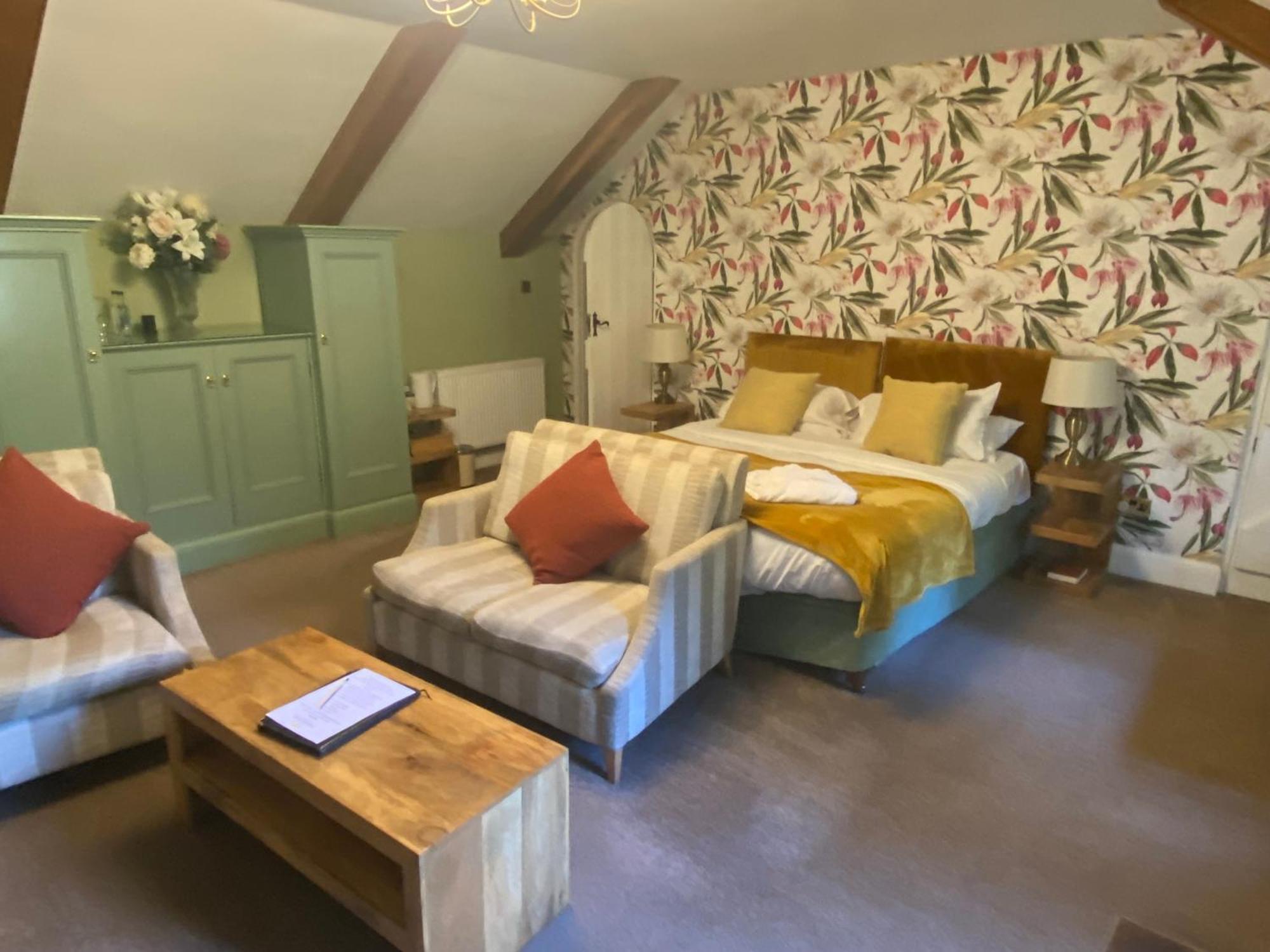 Felbrigg Lodge Bed And Breakfast Aylmerton ภายนอก รูปภาพ